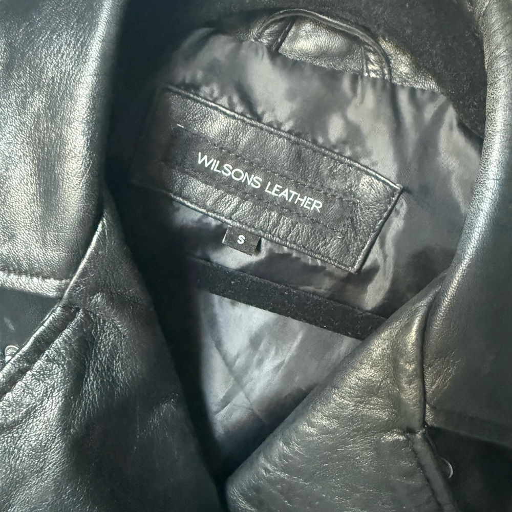 Wilsons Leather Sleek Black Jacket - Picture 15 of 16